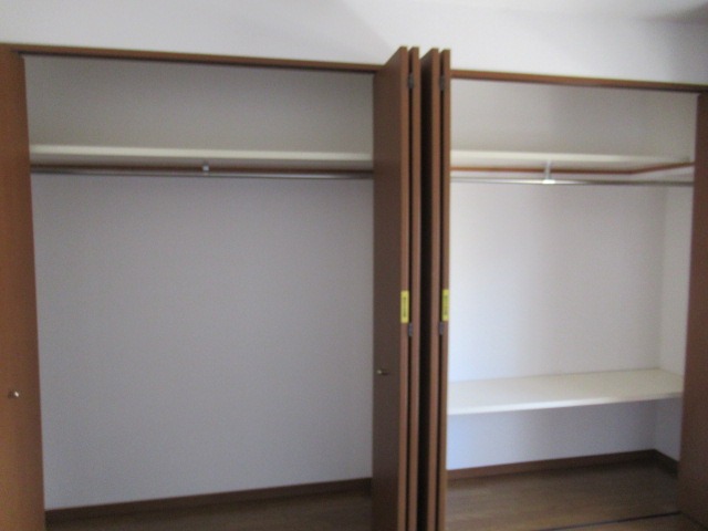収納　同タイプ・別部屋写真