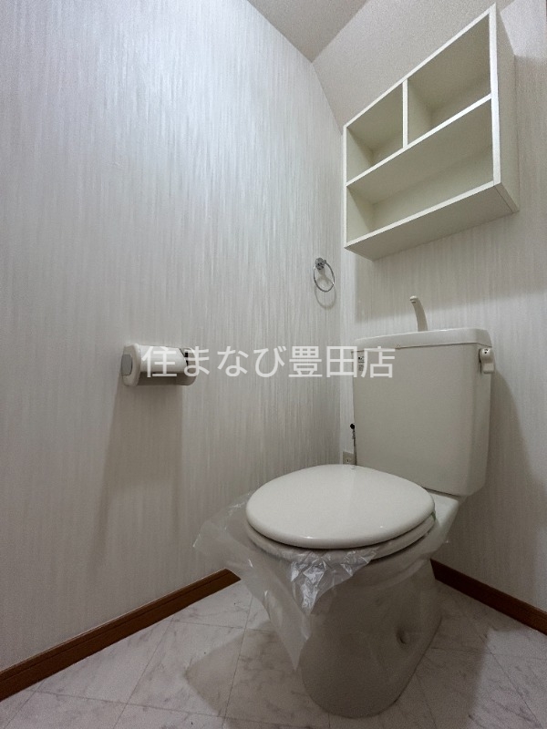 トイレ　同型タイプ