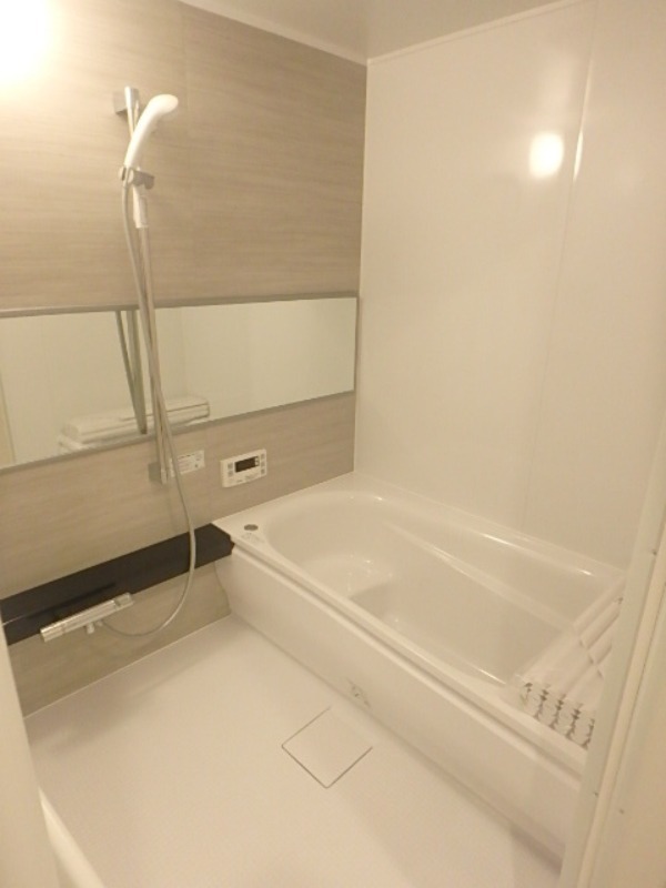 バス・シャワールーム　図面と現状に相違がある場合には現状を優先