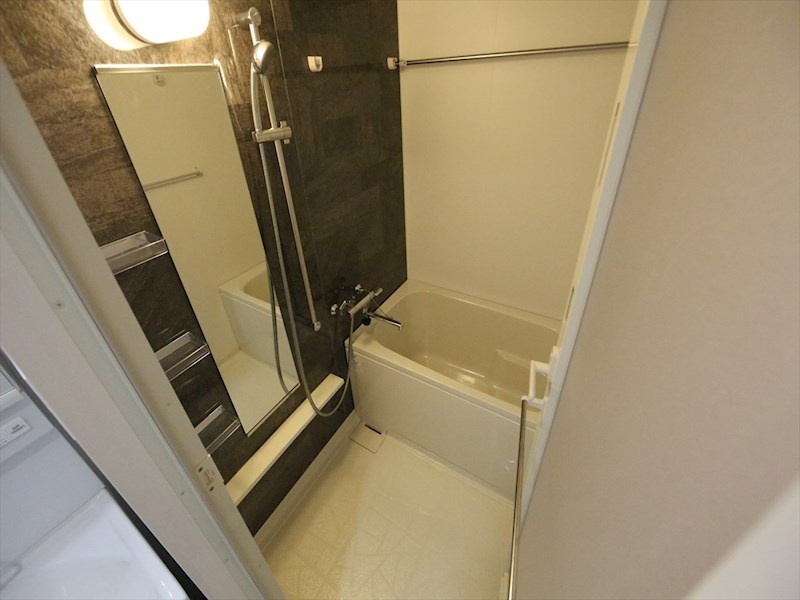 バス・シャワールーム　バスルーム　浴室暖房乾燥機付き