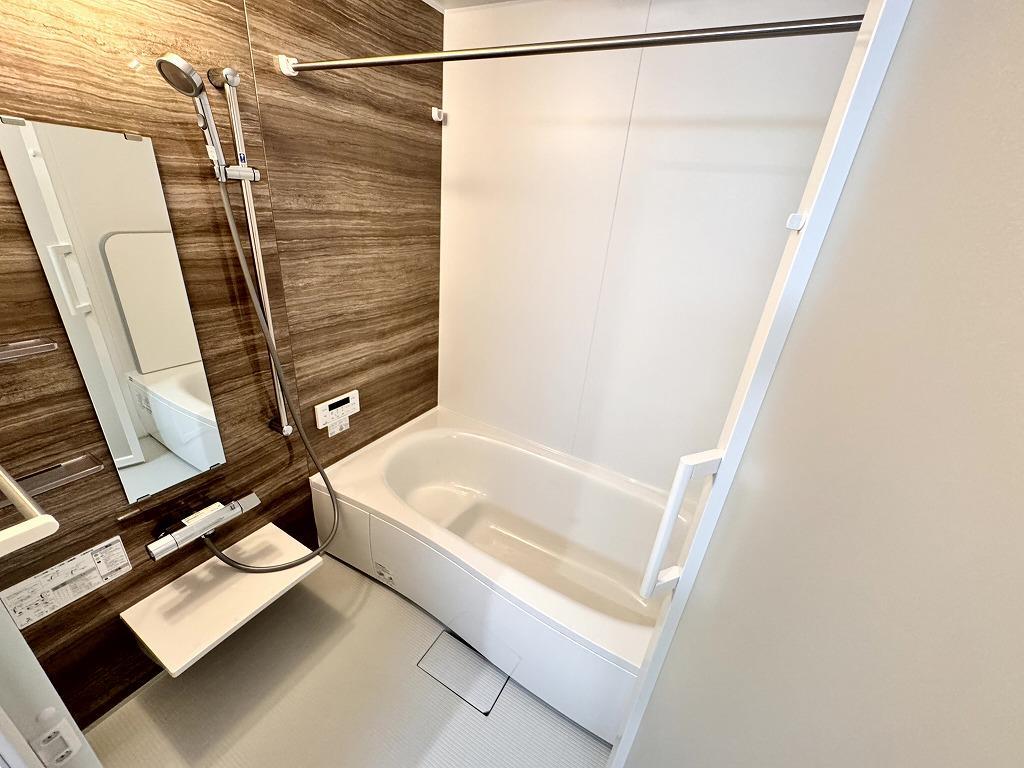 バス・シャワールーム　別のお部屋のお写真です