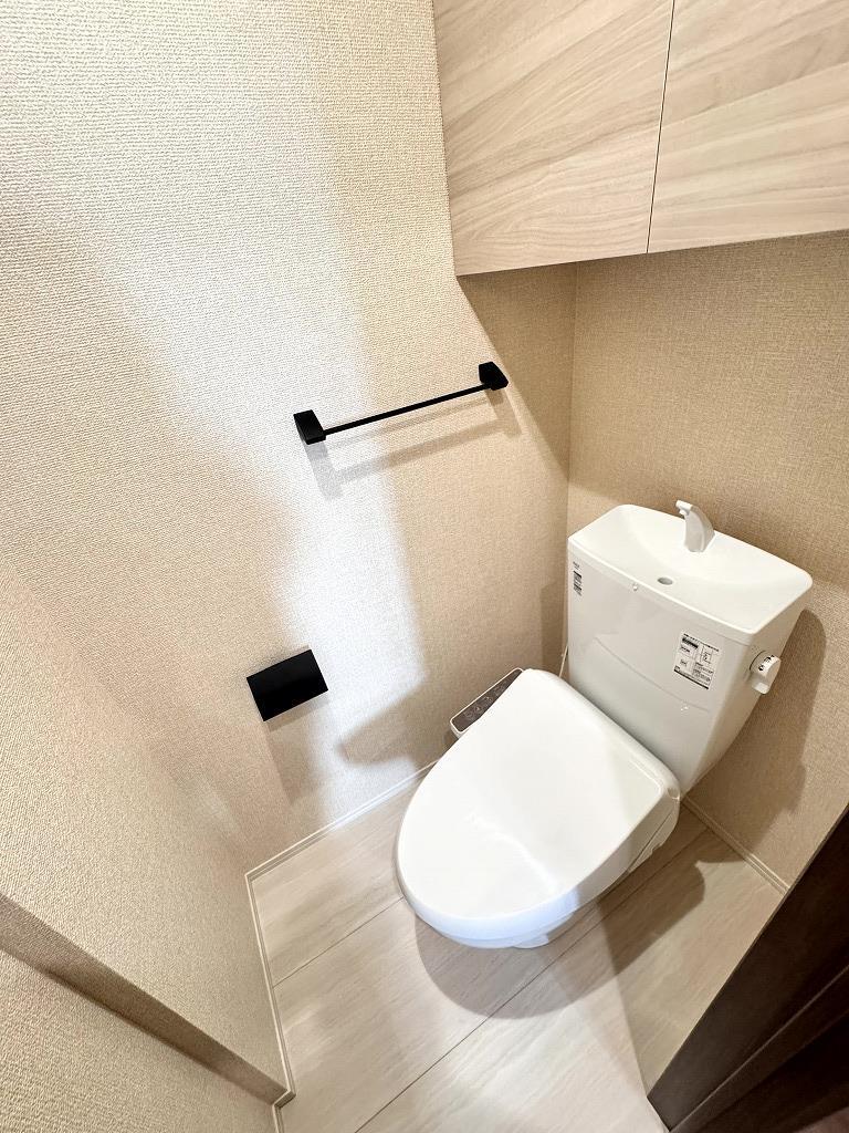 トイレ　別のお部屋のお写真です