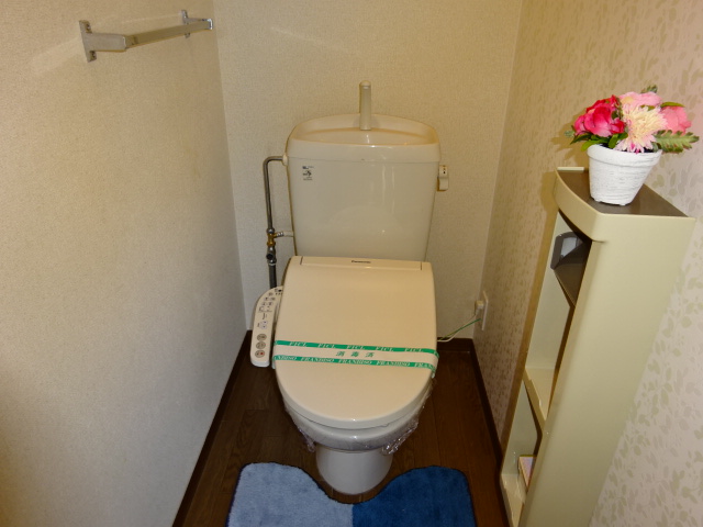 トイレ　シャワー付きトイレに変更