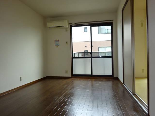 居室・リビング　洋室