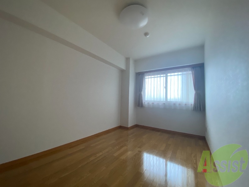 その他部屋・スペース　６帖の洋室です。コチラは寝室となりそうですね。