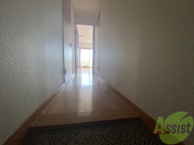 玄関　玄関からお部屋の中を見るとこんな感じになってます。