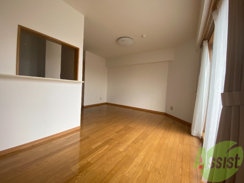 居室・リビング　１２．９帖の広いリビングはこんな感じです。