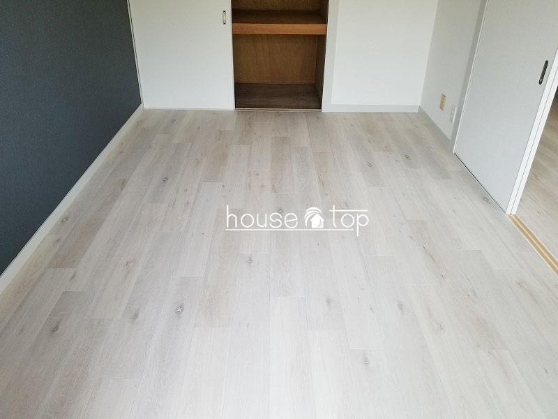 その他部屋・スペース　南面のお部屋は寝室に最適です♪