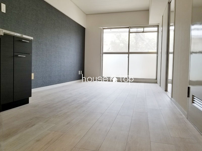 居室・リビング　日当たりの良い南面リビング♪