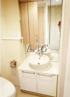 洗面設備　独立洗面台です。