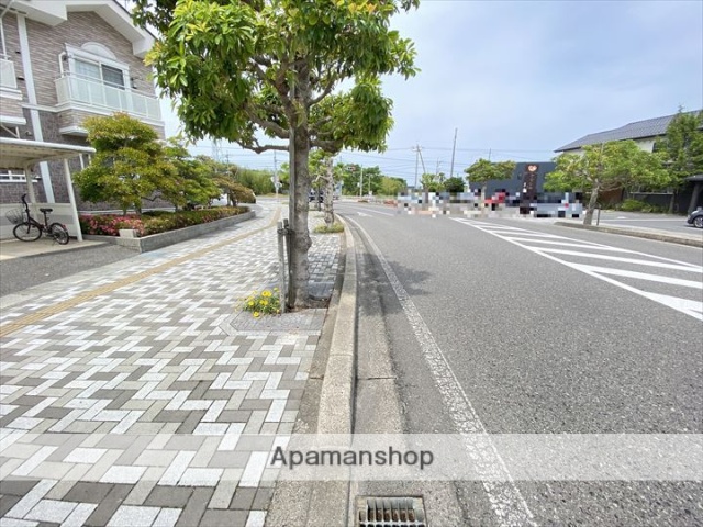 その他　前面道路（その他）まで0m