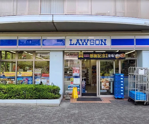 コンビニ　ローソン ベイコート芝浦店（コンビニ）まで750m