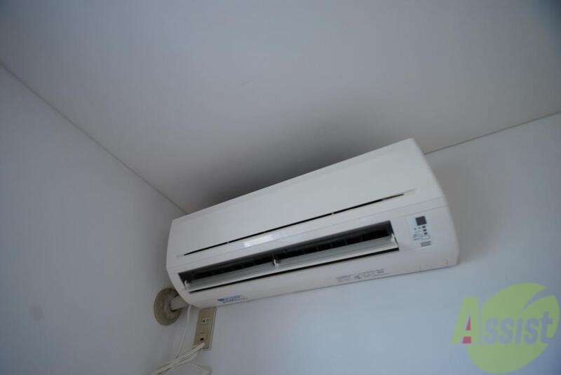 トイレ　エアコンあり