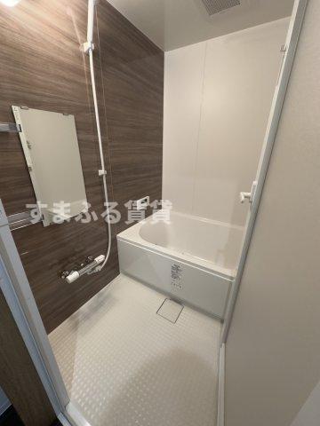 バス・シャワールーム　同仕様　反転