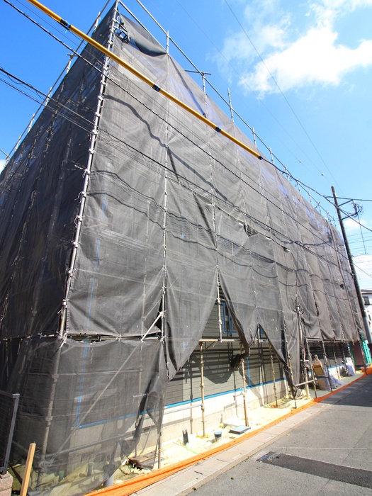 建物外観　建築中