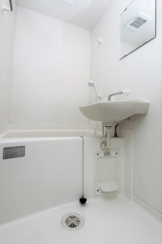 バス・シャワールーム　参考写真（同物件別部屋）