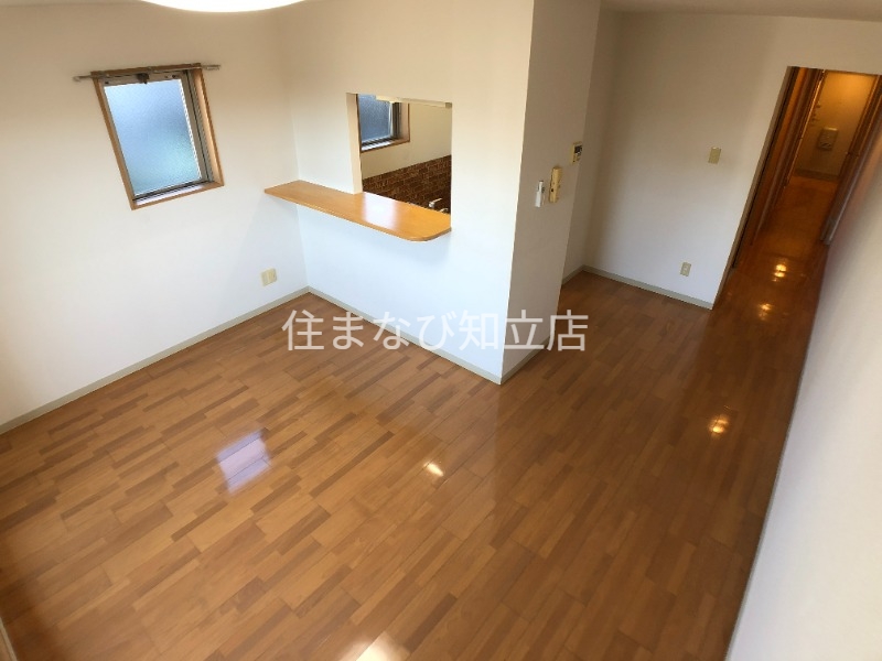 居室・リビング　同型別部屋写真