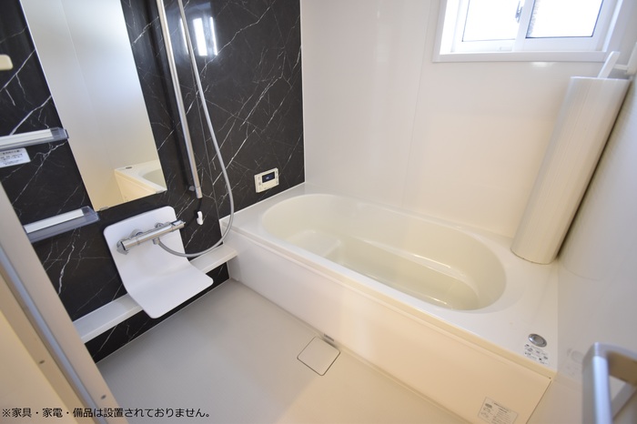 バス・シャワールーム　ゆったり過ごせるお風呂です