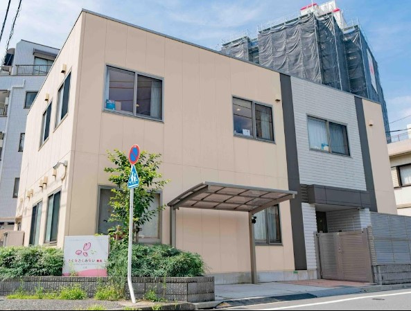 幼稚園・保育園　めぐろさくらさくほいくえん（幼稚園・保育園）まで366m