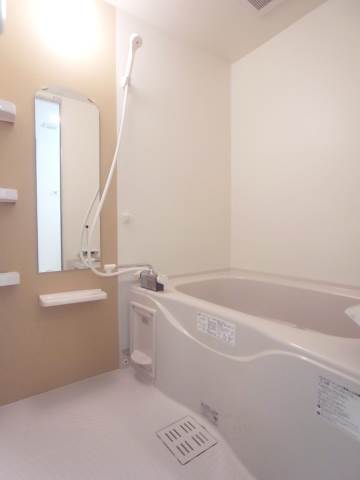 バス・シャワールーム　一日の疲れを癒せますね。