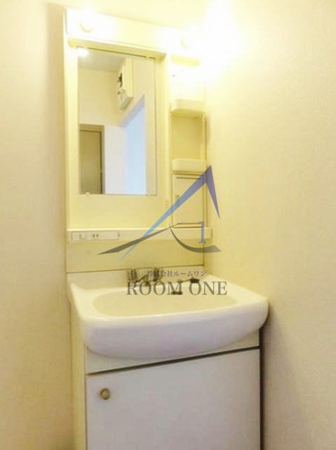 洗面設備　洗面台です。