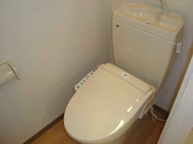 トイレ　シャワー付トイレ