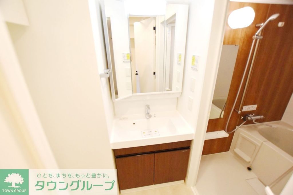 洗面設備　収納