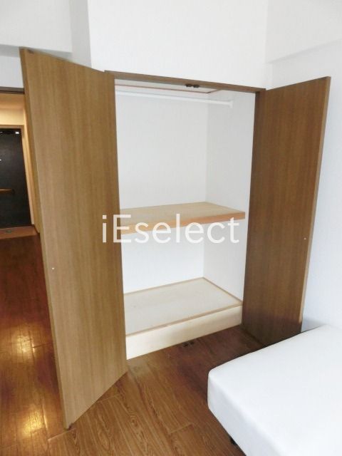 収納　奥行きのある収納です。