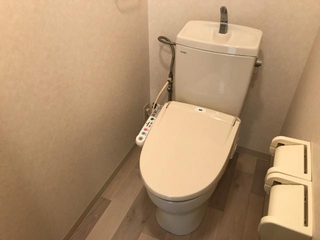 トイレ　シャワー付トイレ