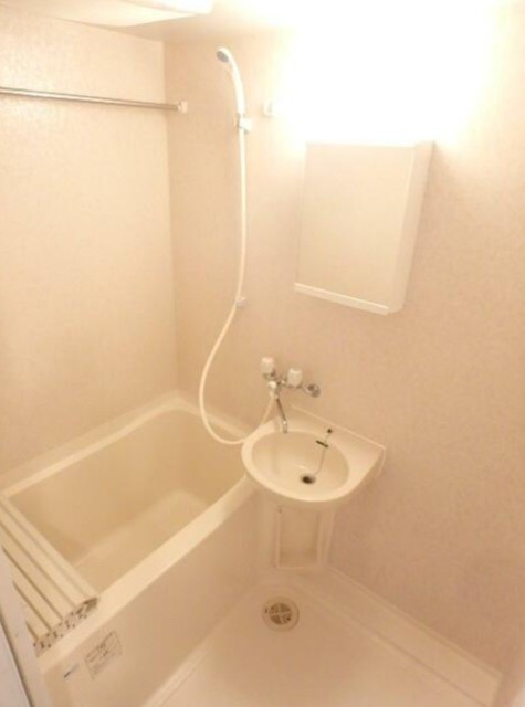 バス・シャワールーム　バスルーム