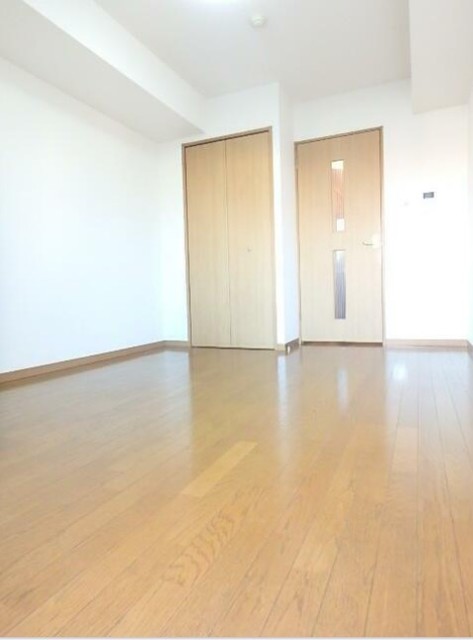 居室・リビング　室内