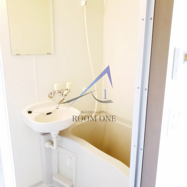 バス・シャワールーム　お風呂です。