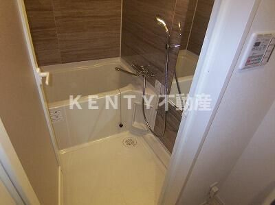 バス・シャワールーム　日々の疲れを癒すお風呂付です