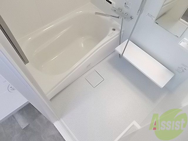 バス・シャワールーム　洗い場の広いお風呂で親子仲良くお風呂に入れますよ☆