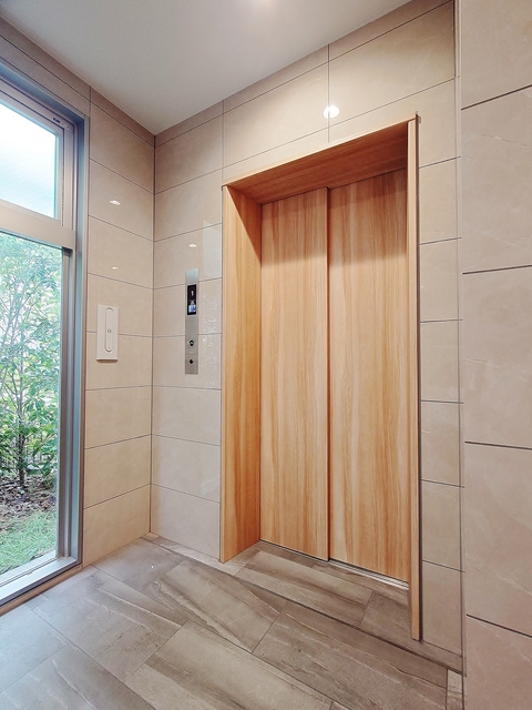 その他共有部分　防犯ｋラメラ付エレベーター