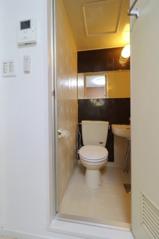 トイレ　図面と現状に相違がある場合には現状を優先