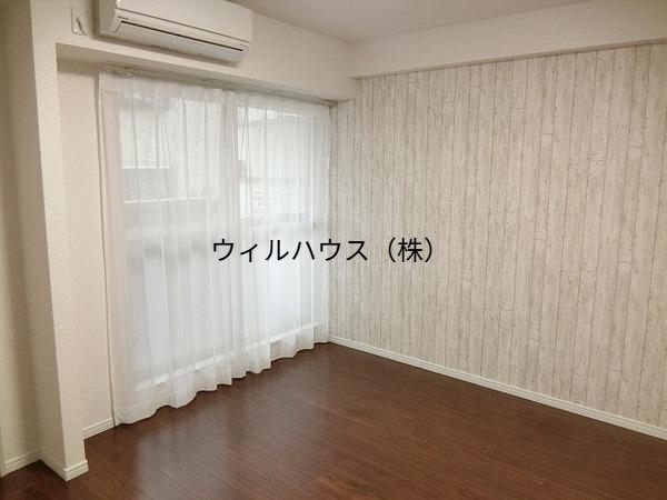 居室・リビング　広々とした洋室！