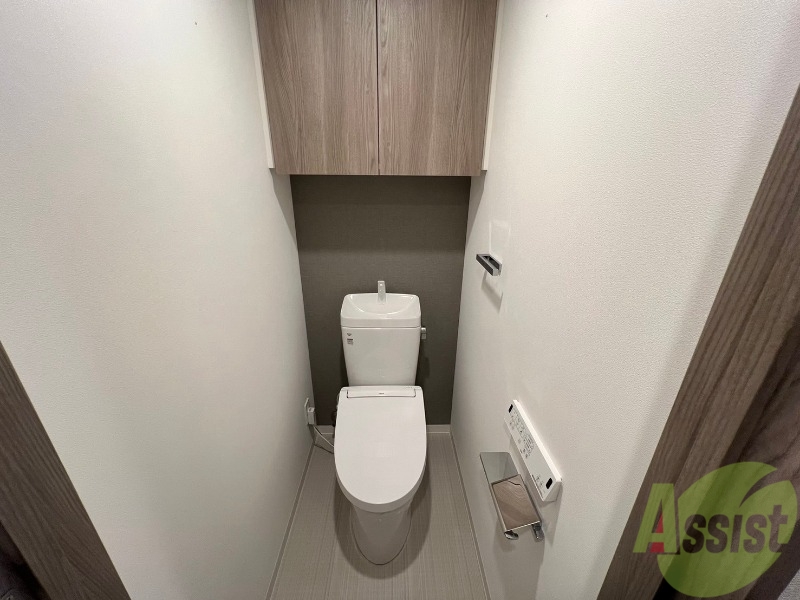 トイレ　こちらはトイレになります。ウォシュレット機能付です。