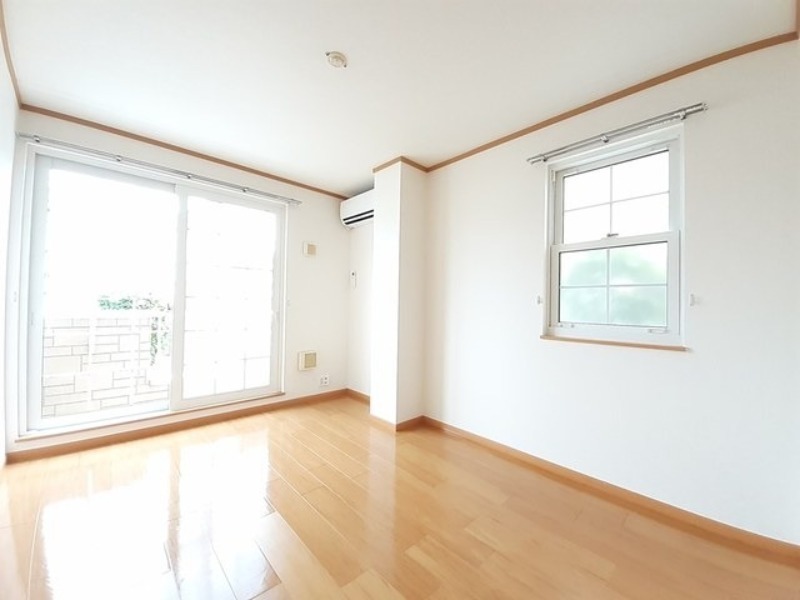 居室・リビング　図面と現状に相違がある場合には現状を優先