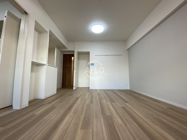 居室・リビング　ポラリス松ヶ枝　リビング