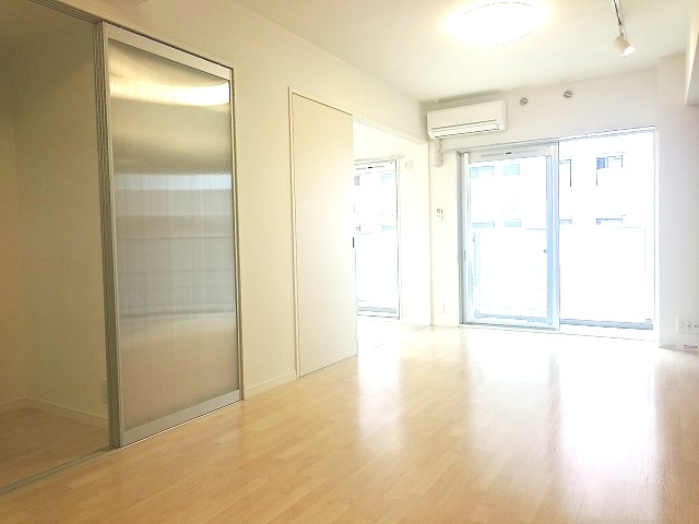 居室・リビング　別部屋参照※現状優先フローリングの配色が違う可能性があります