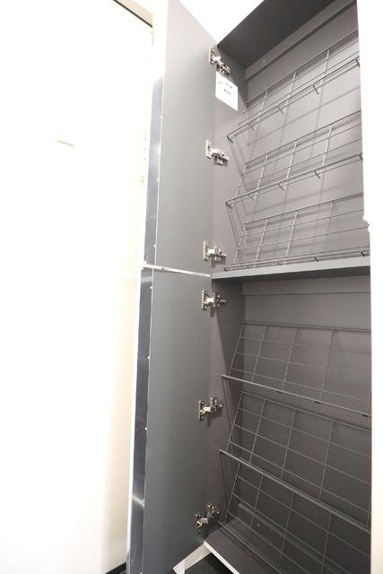 収納　収納　シューズボックス