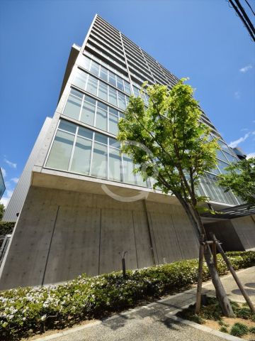 建物外観　船場ミッドキューブ　高級感あふれる外観