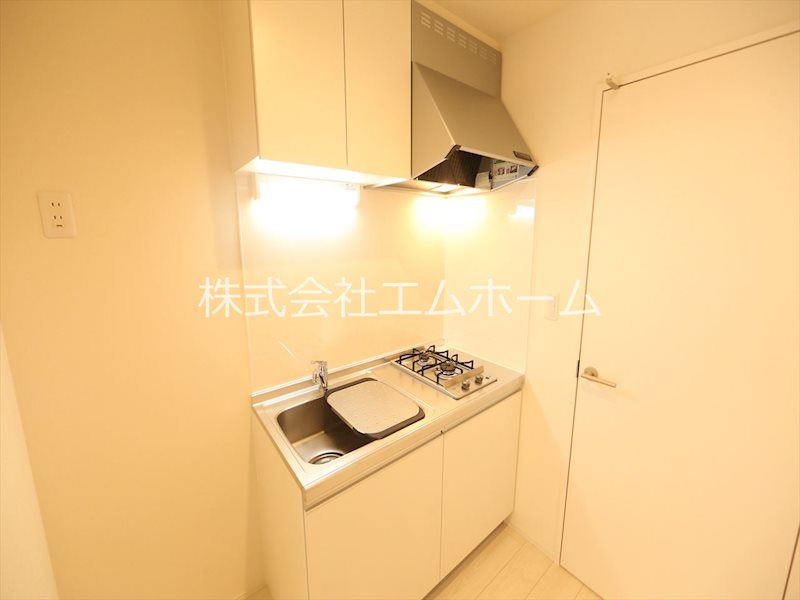 キッチン　システムキッチン（ガス2口コンロ付）