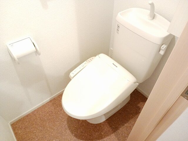 トイレ　トイレもきれいです