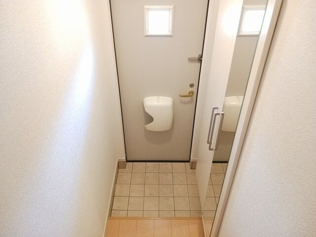 玄関　明るい玄関です