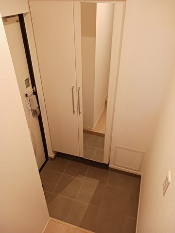 玄関　落ち着いた玄関です