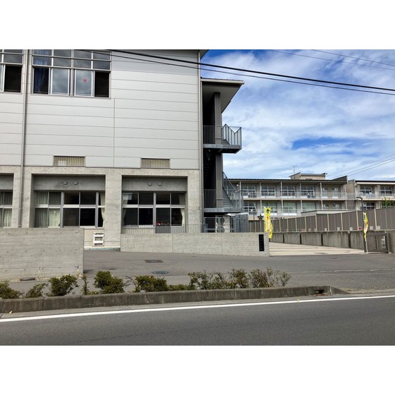 小学校　長野市立吉田小学校（小学校）まで531m
