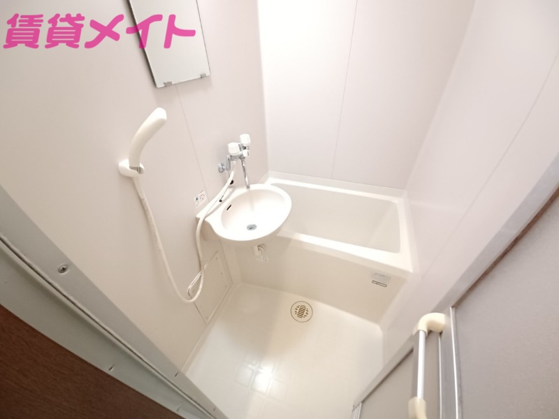 バス・シャワールーム　別部屋画像参考