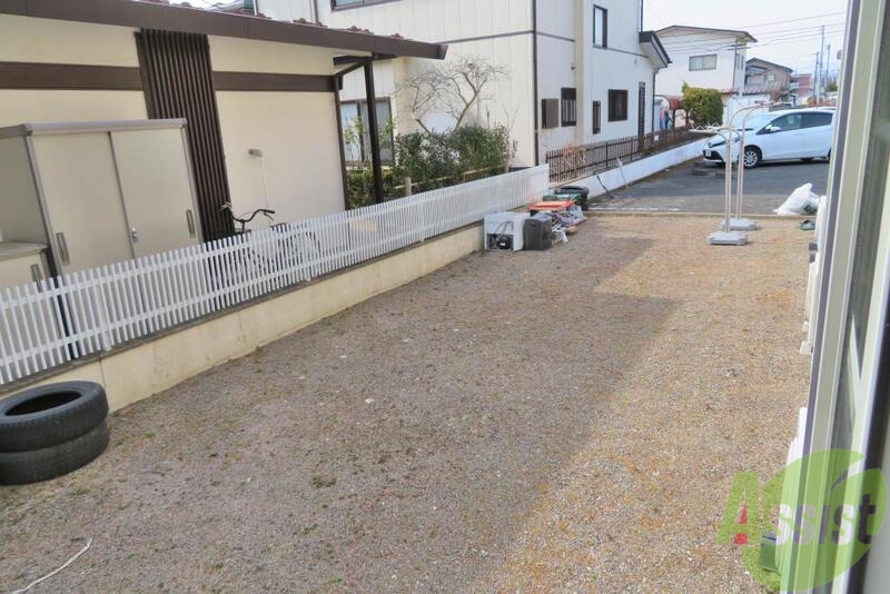 バルコニー　バルコニーはないのですが、外にお洗濯干せるスペースは十分です